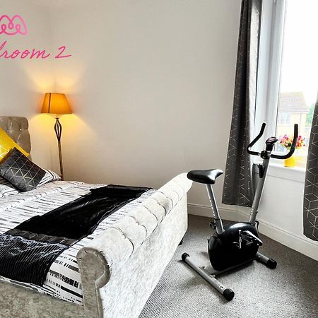 2 Bedrooms Entire Apartment Self Check In Kelty Exteriér fotografie